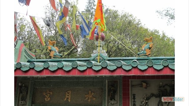 恭奉「康公真君」聖像，手繪本真跡，乃目前香港唯一在廟宇恭奉之「康公真君」聖像。